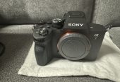 Selling Slightly Used Sony A7IV